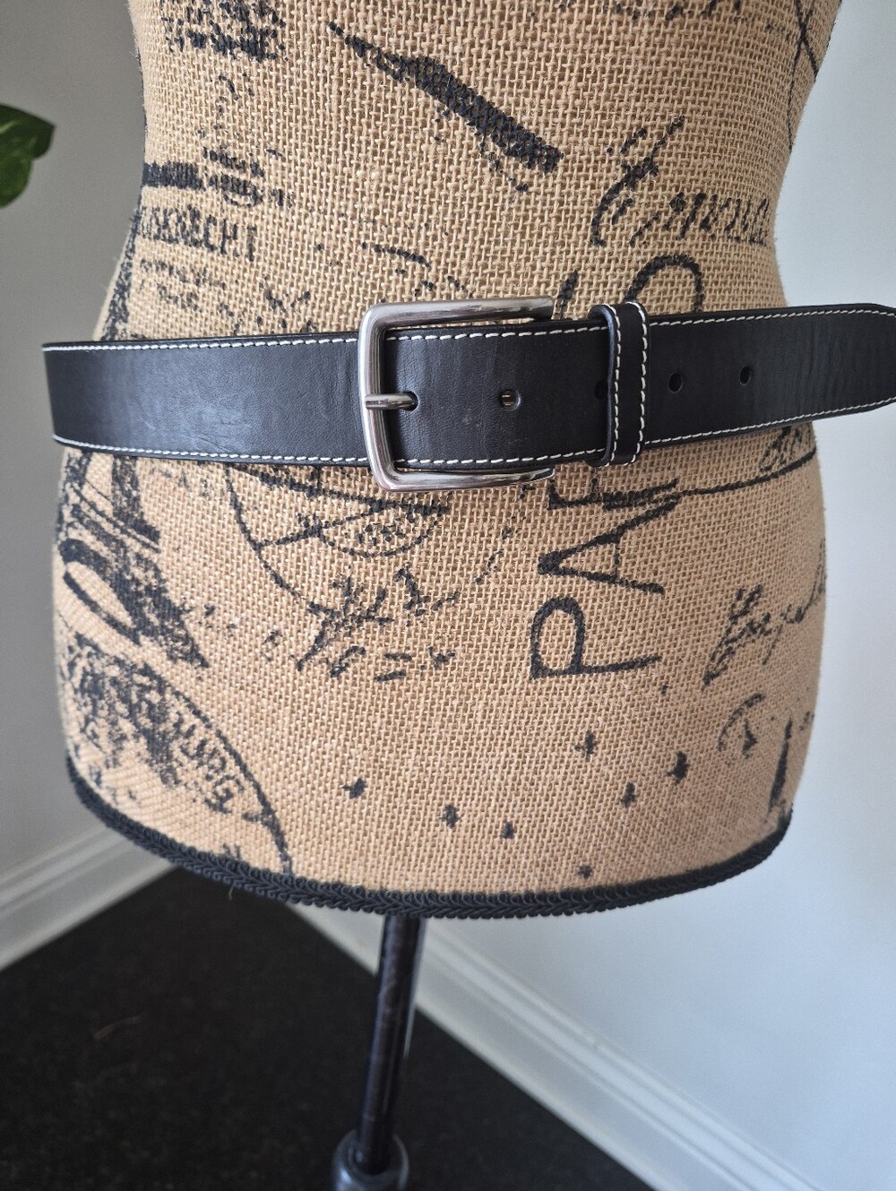 TALBOTS BLACK LEATHER BELT